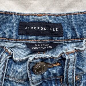 Aeropostale Curvy Mom Jeans Size 00